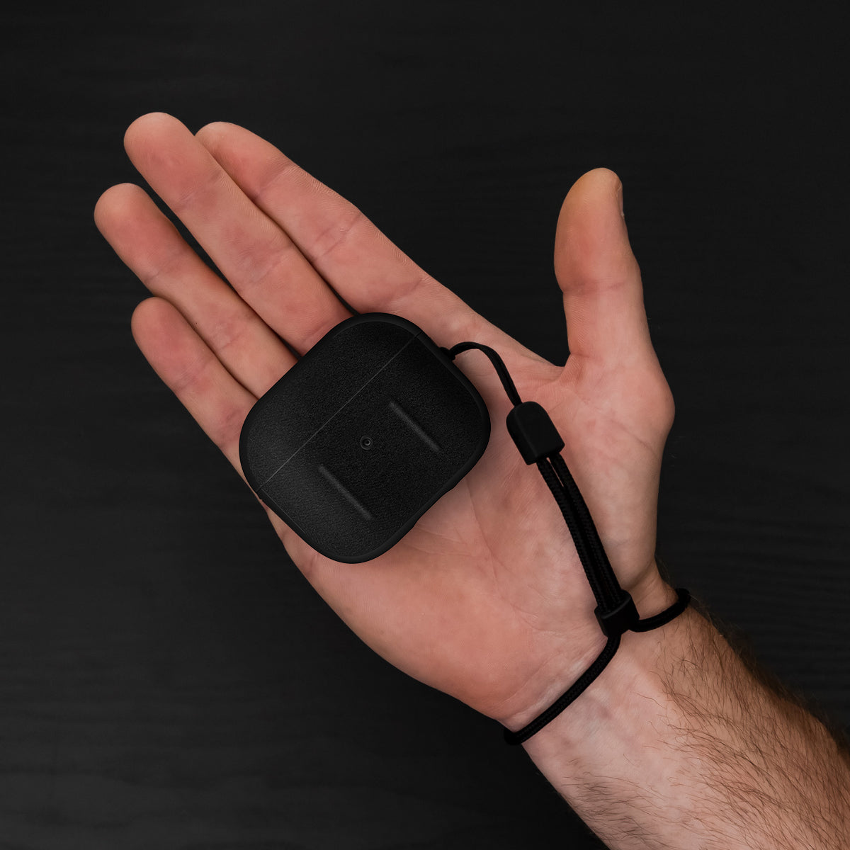 AirPods3Case_WristLanyard_ClosedCase1200x1200_2000x_809cd2d2-d11c-4847-a0ab-81602e790a40