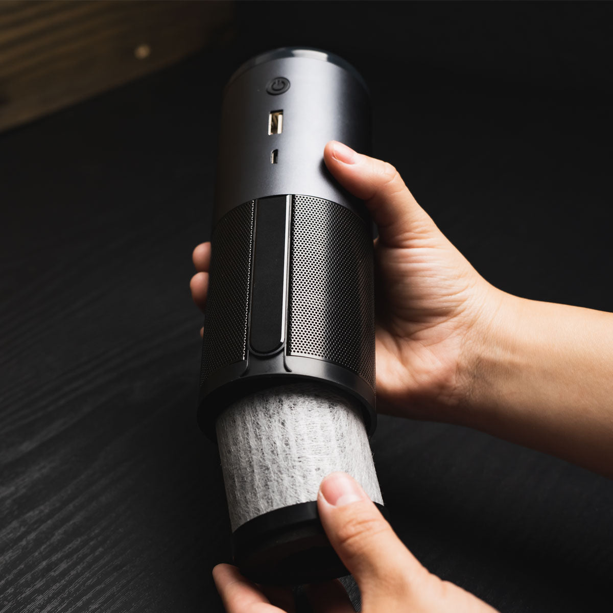 CleanLightAir_BlackBG_Removing_Filter2_1200x1200_8963fa40-a04f-4b92-903f-a84d05d12b38