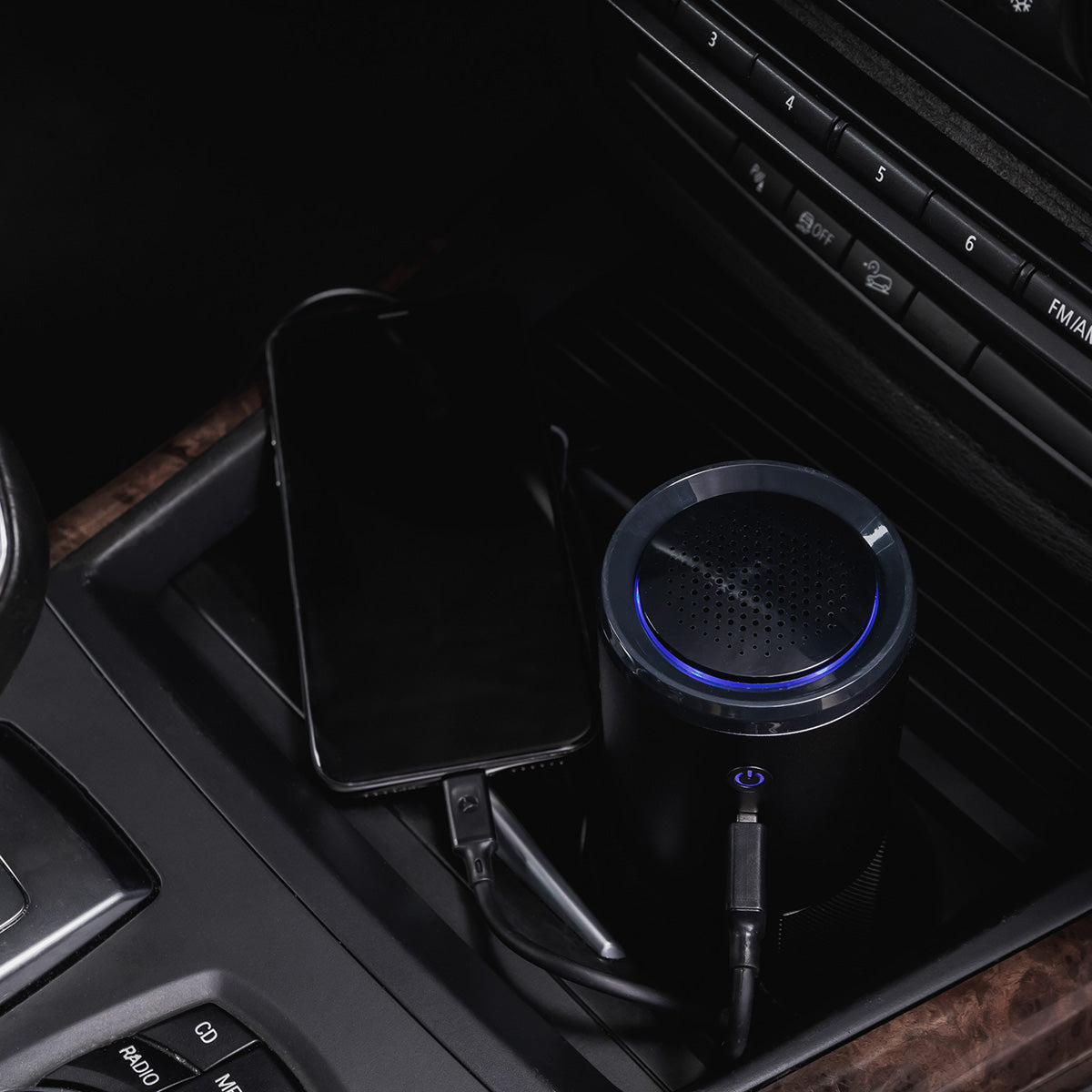 CleanLightAir_Lifestyle_CarCupholder_Phone1200x1200