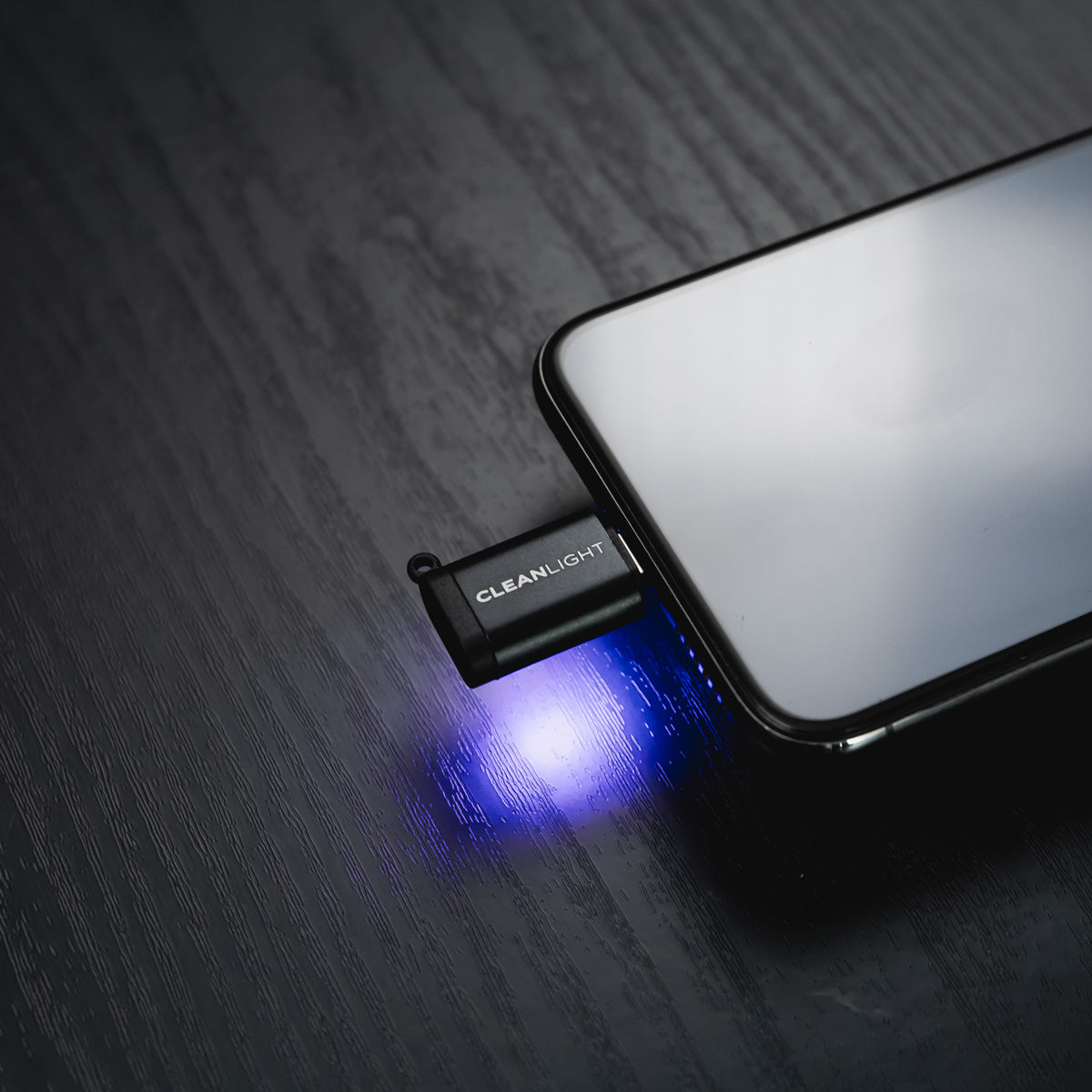 KS916-BLK-IP_FacingDown_On3_1200x1200_e5d131ec-15f8-4905-876f-147b6e3d6edb