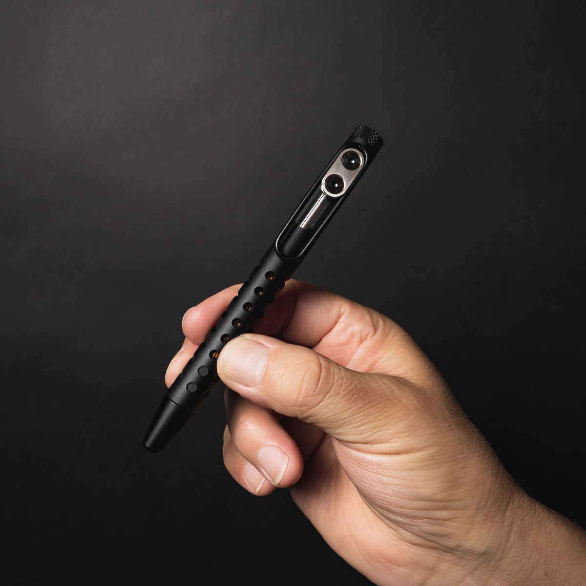 TactivWP09_Inhand_BLKBG_1200x1200_a099e2bf-8146-4f86-86dd-ac7a7b0059a6